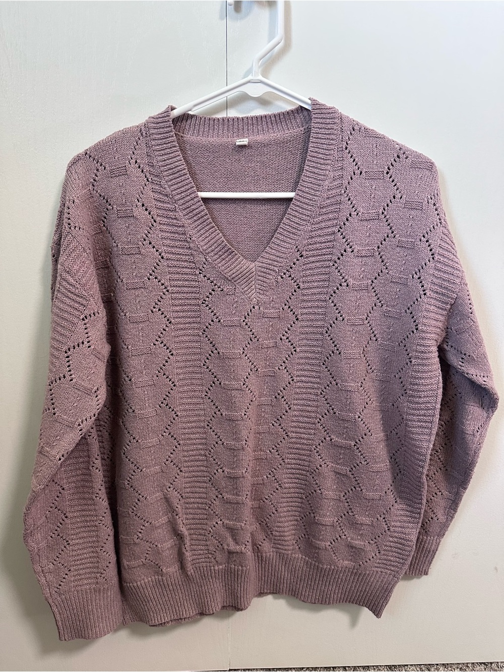 Women’s V-Neck Knit Sweater in Mauve